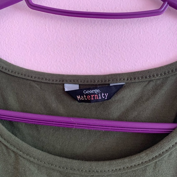 Sleeveless maxi green maternity dress - Picture 3 of 5